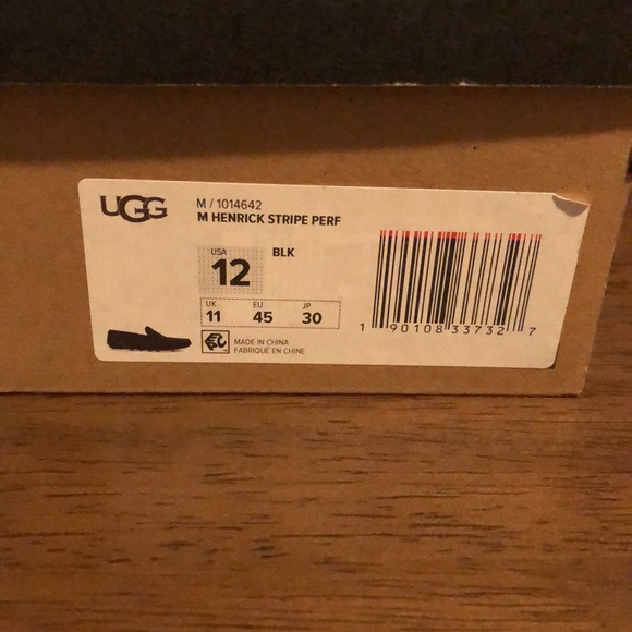 NWT UGG mens Henrick Stripe Perf loafer NWT